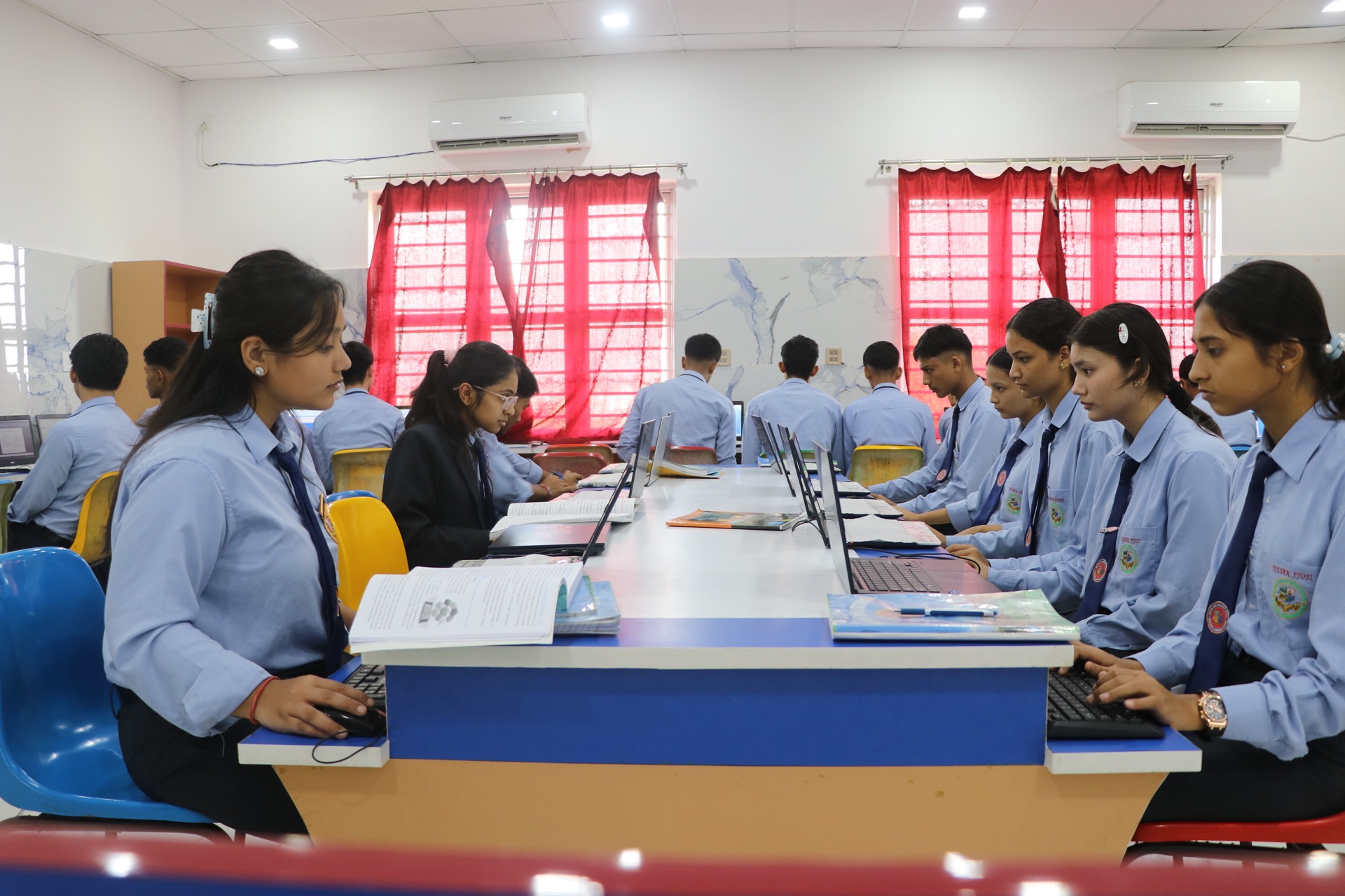 Hands-on computer lab practical session